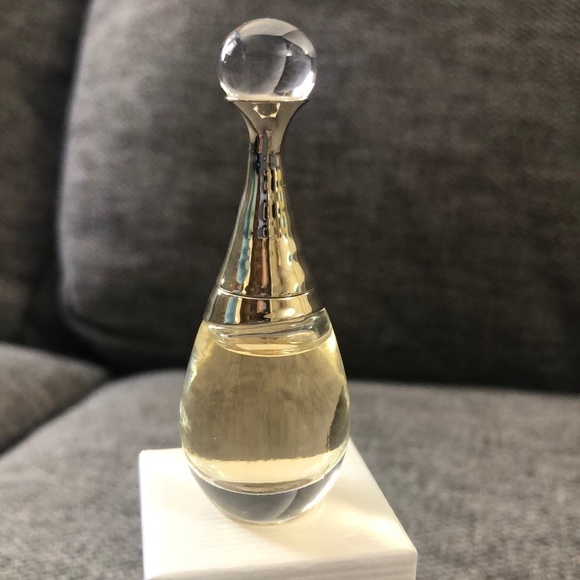 Christian Dior Gift J’adore L’Or Essence De Parfum 3.5ml- 0.12 FL.Oz Miniature - Picture 4 of 12